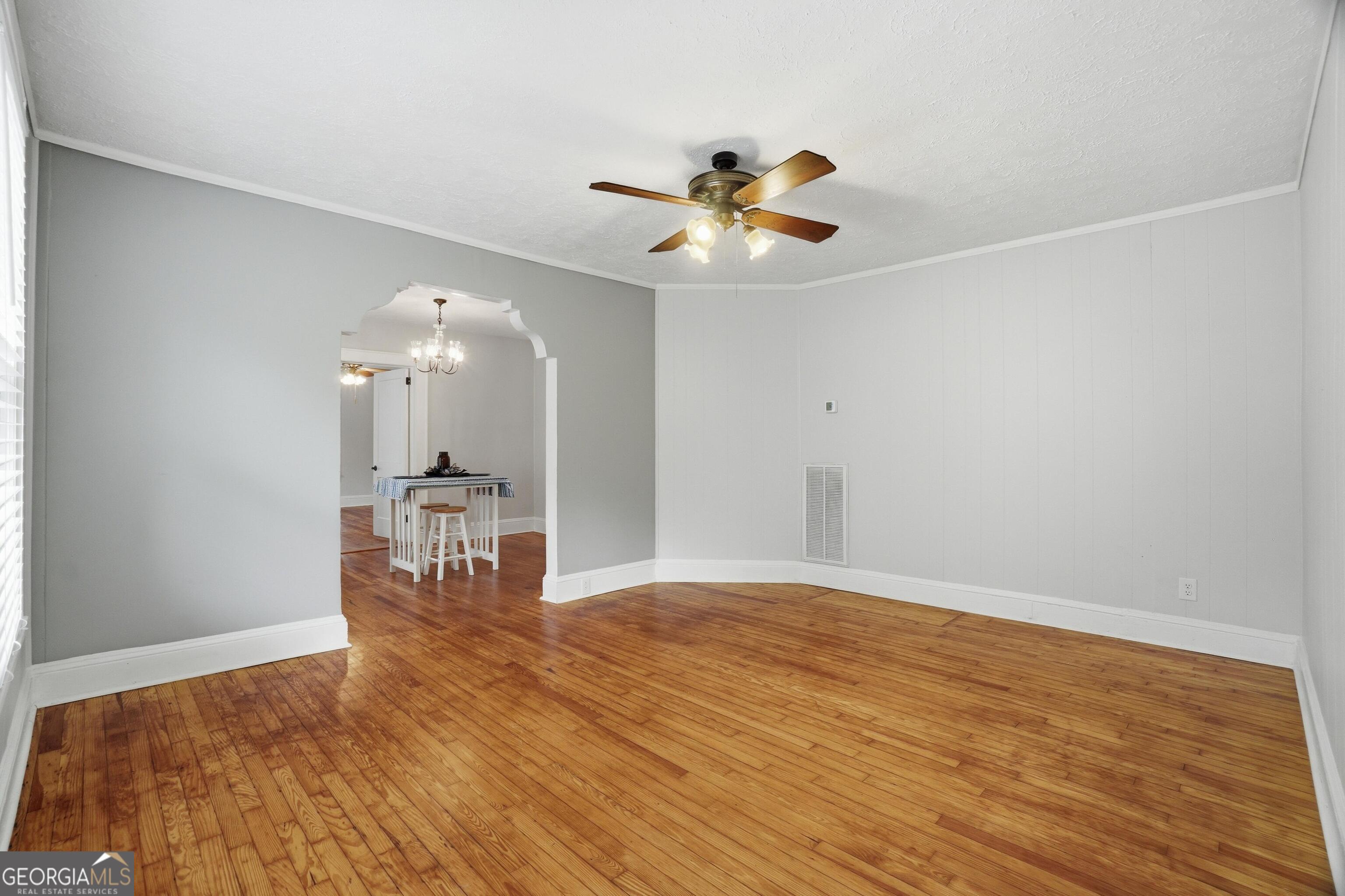3022 Maple Road Se Property Photo 4