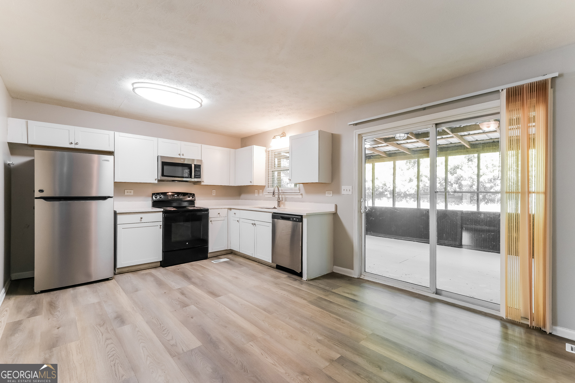 2852 Melanie Lane Property Photo 8