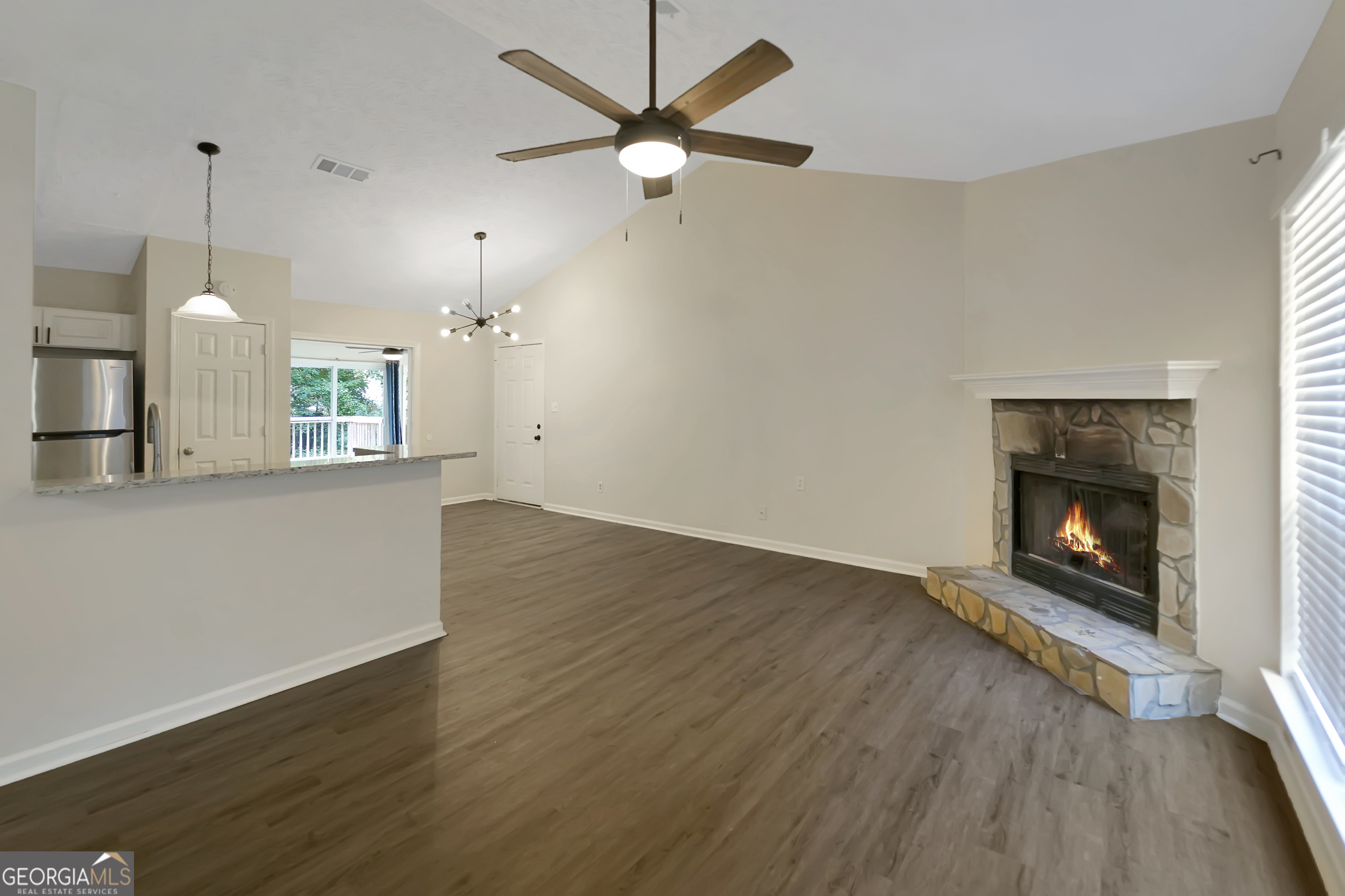 107 Woodridge Drive Property Photo 2