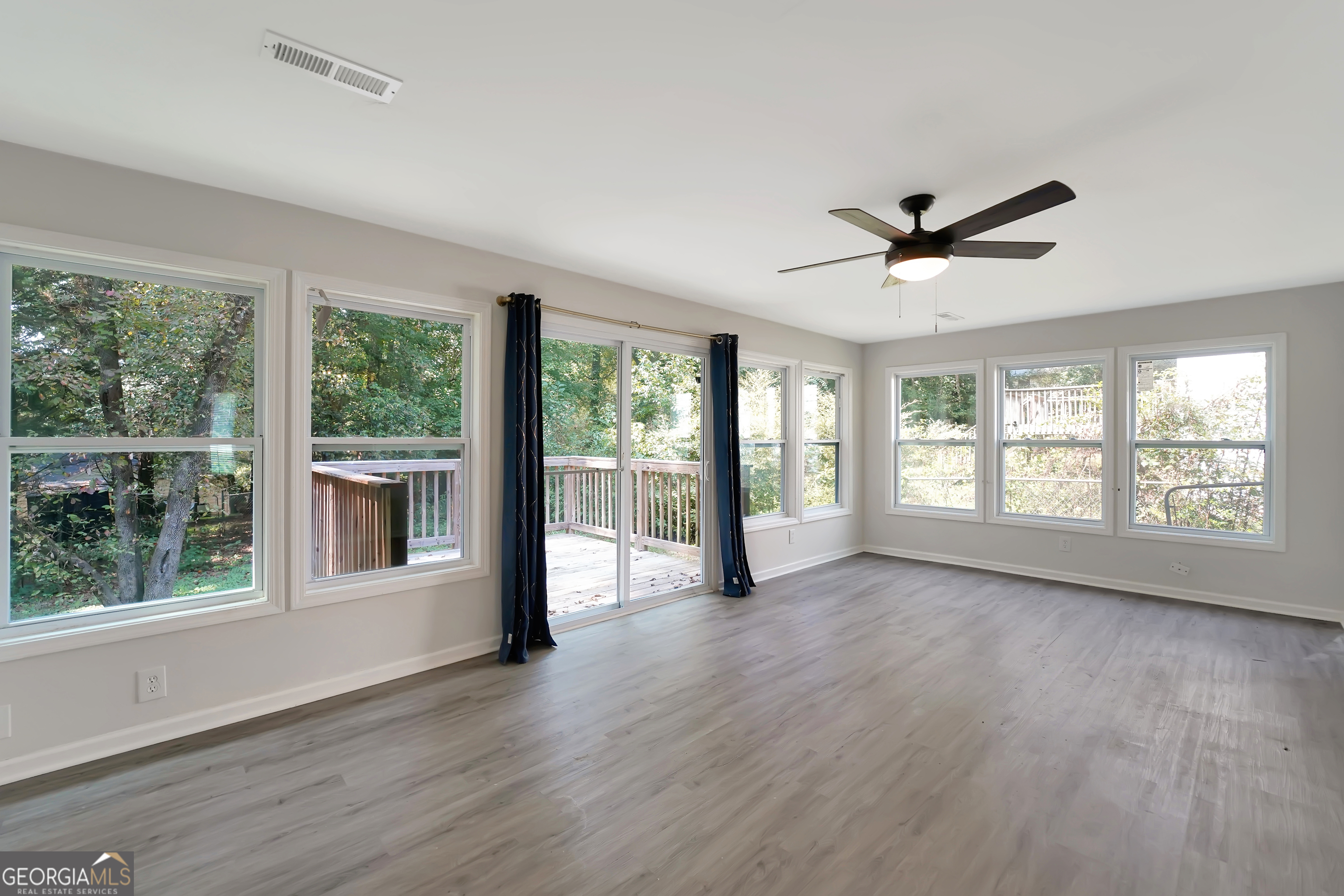 107 Woodridge Drive Property Photo 10