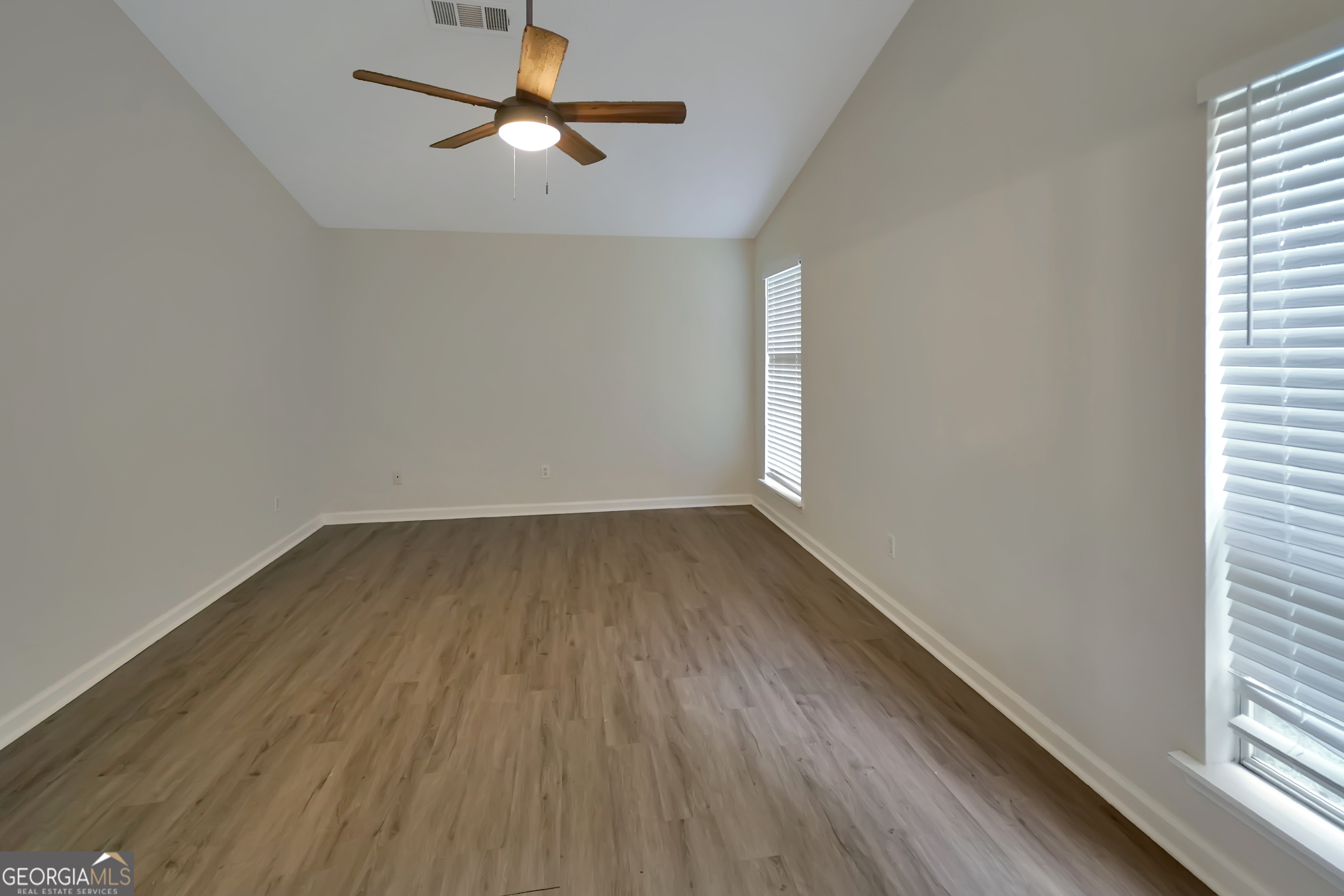107 Woodridge Drive Property Photo 14