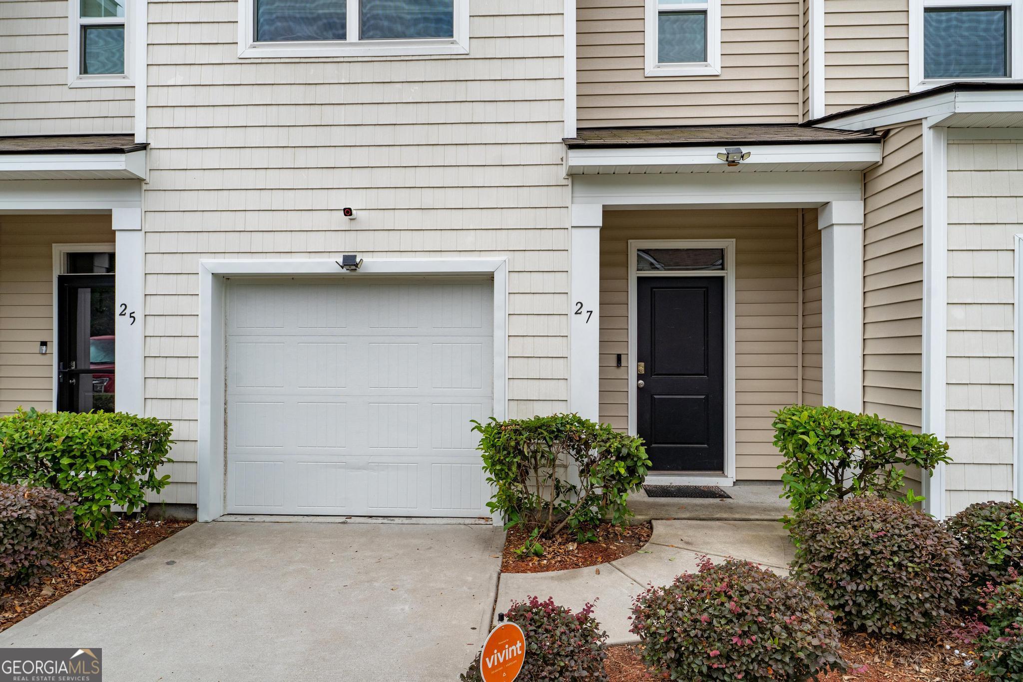27 Villas Of Garrard Drive Property Photo 2