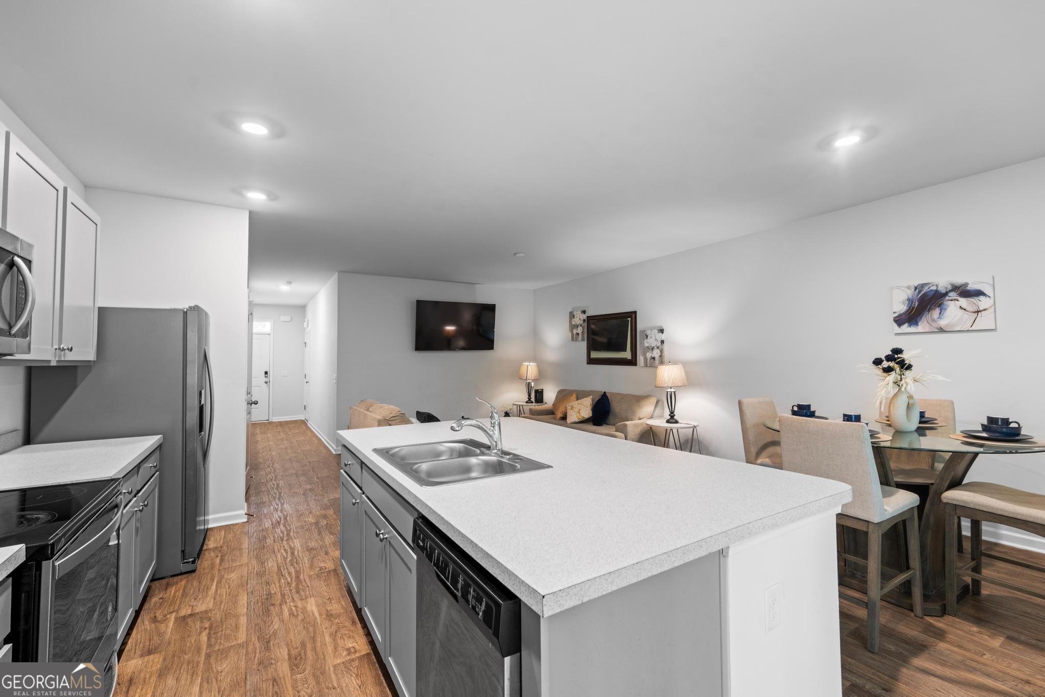 27 Villas Of Garrard Drive Property Photo 11