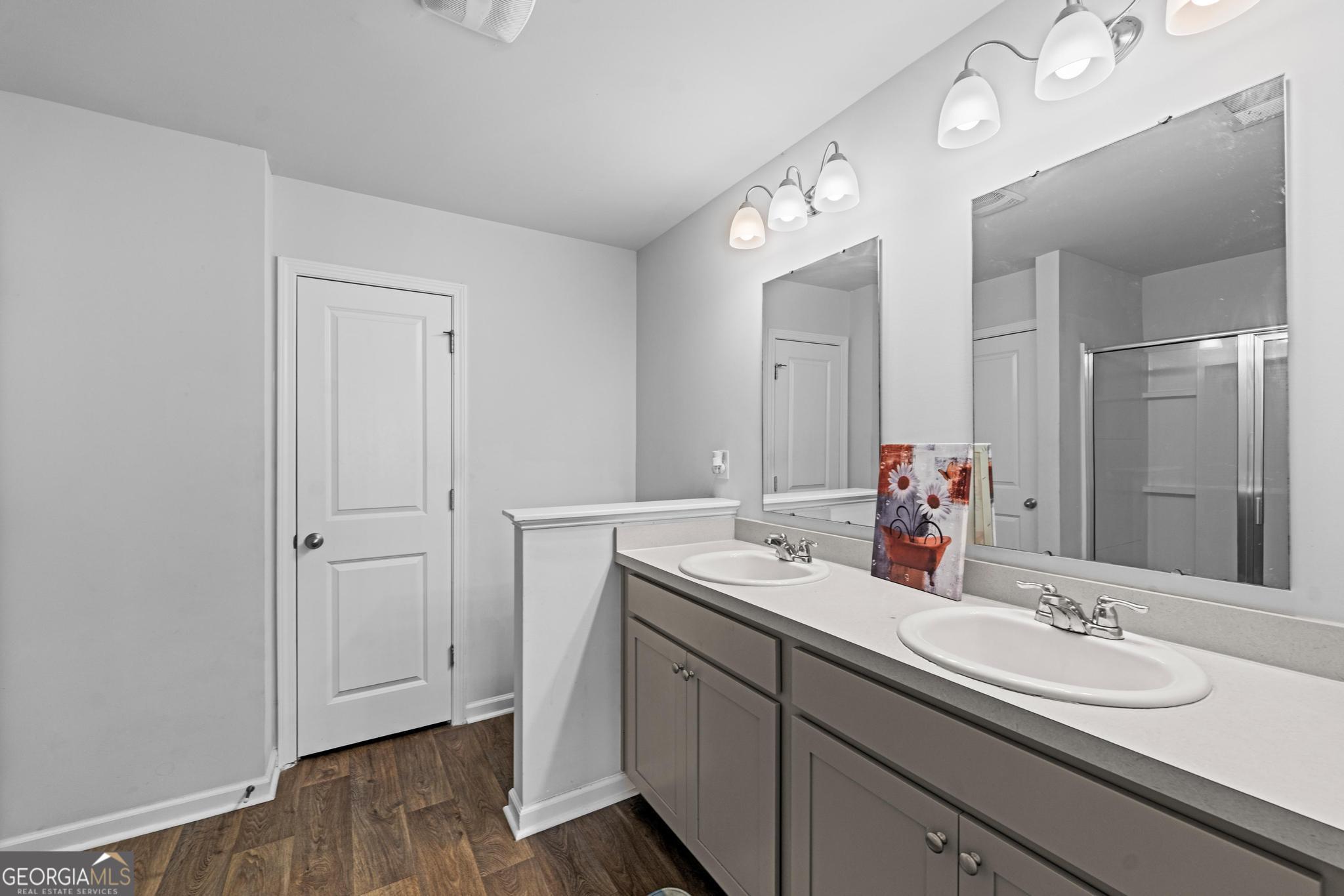 27 Villas Of Garrard Drive Property Photo 18