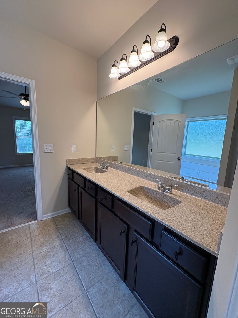 4187 Water Mill Drive Property Photo 14