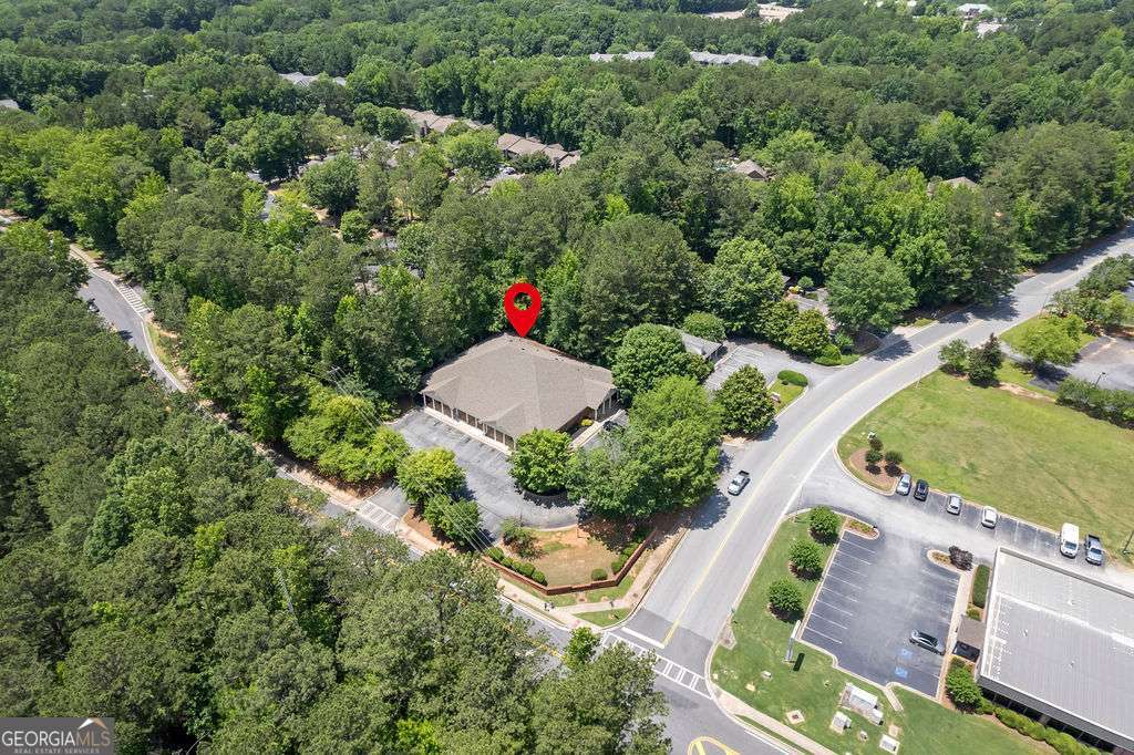 6 Jefferson Parkway Suite D Property Photo 3
