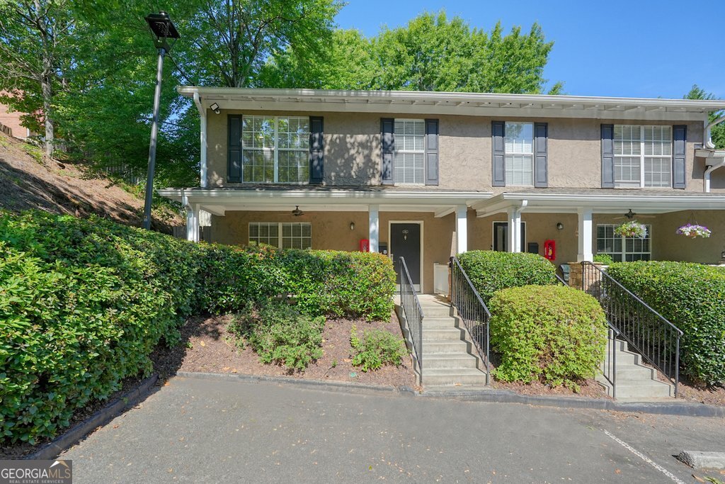 3180 Seven Pines Court # 101 Property Photo 1