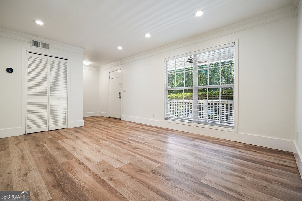 3180 Seven Pines Court # 101 Property Photo 10