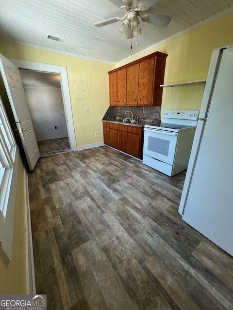 103 Grady Street Property Photo 19