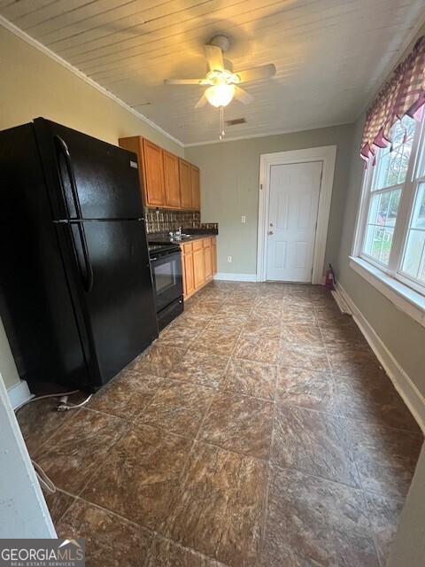103 Grady Street Property Photo 21