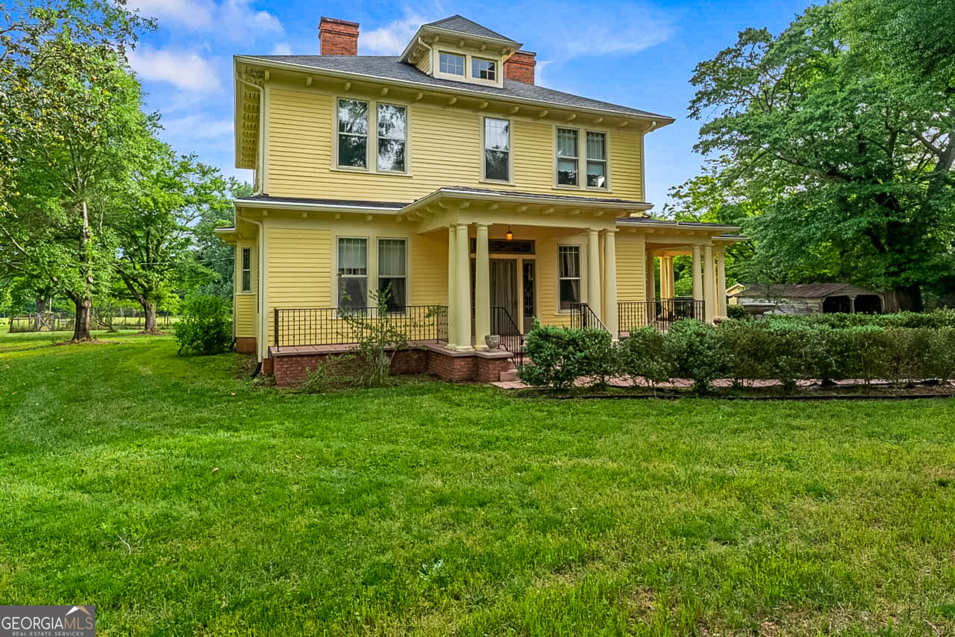 3021 Teamon Road Property Photo 3