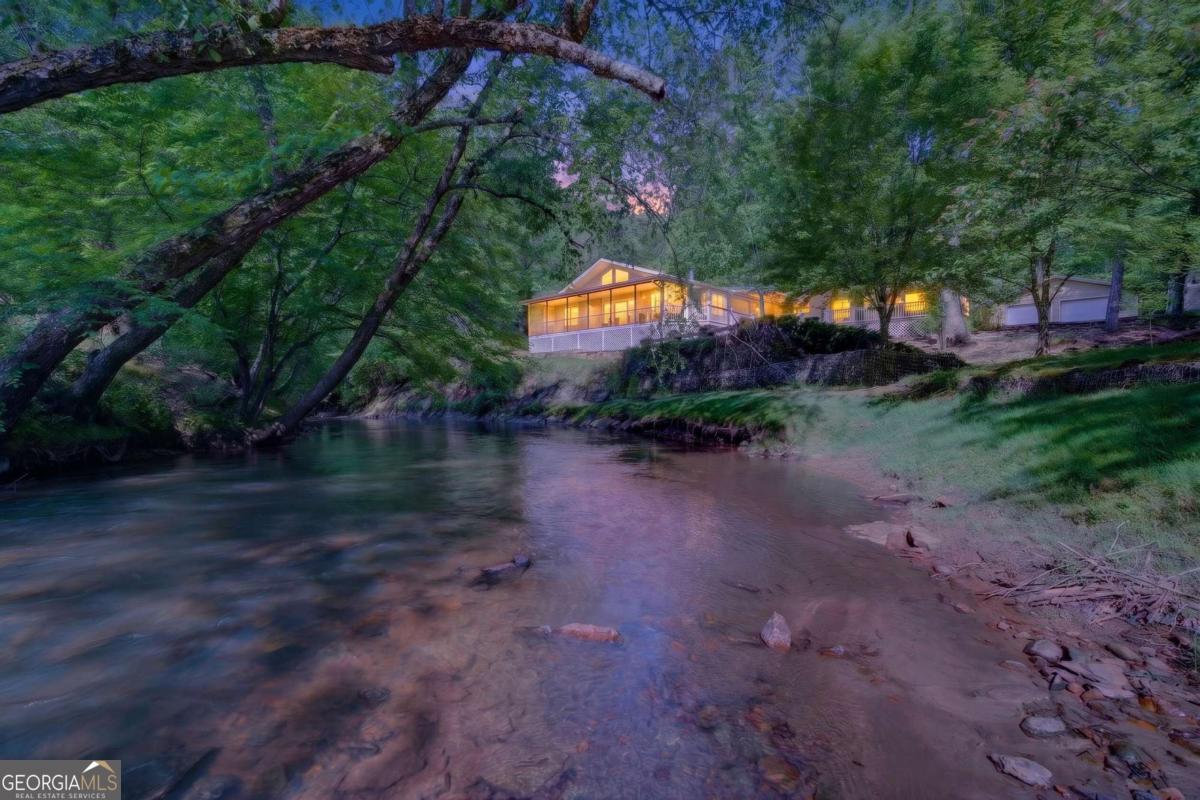 401 Mountain Rivers Road Property Photo 1