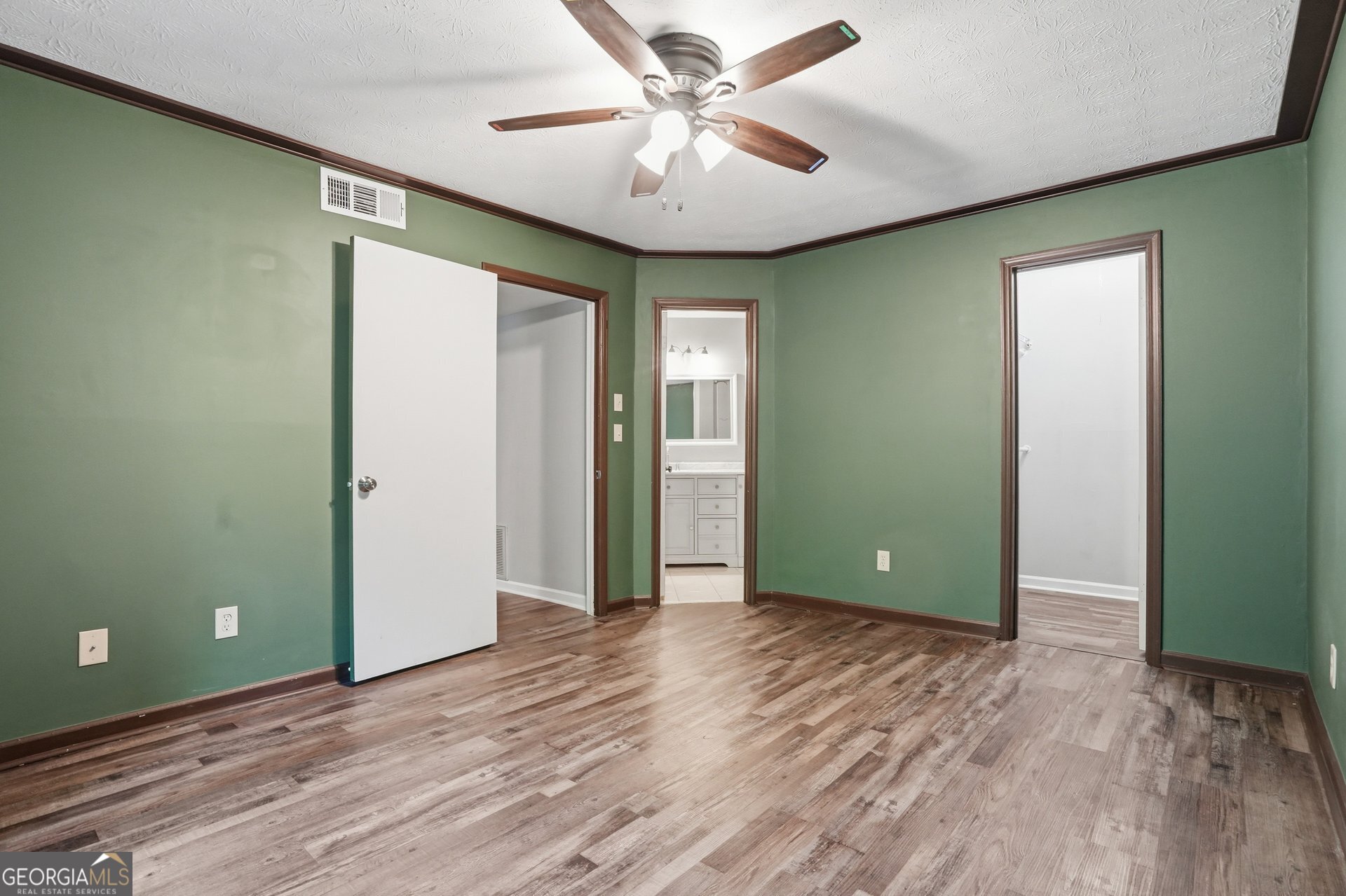 704 Glenleaf Drive Property Photo 19