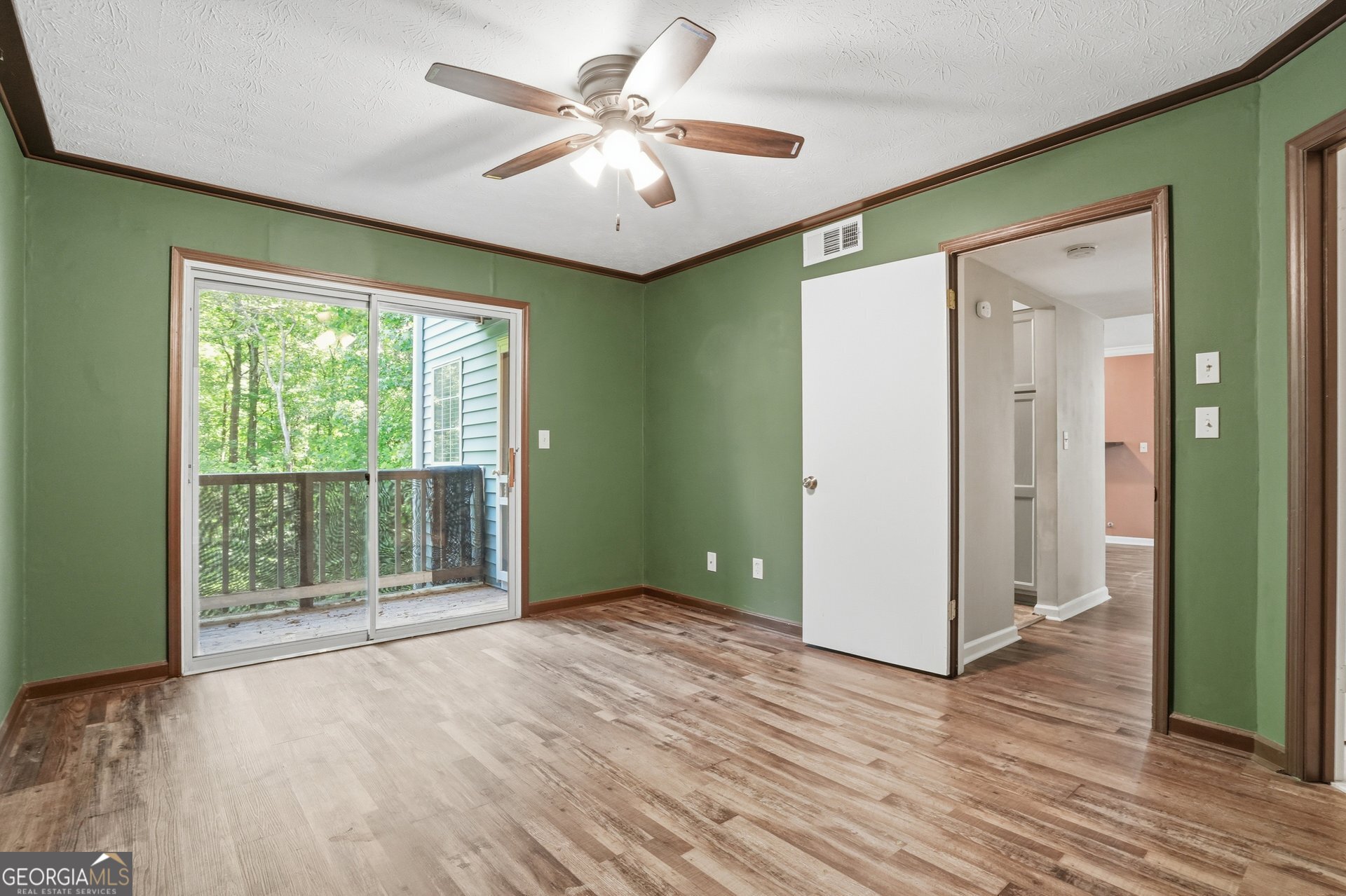 704 Glenleaf Drive Property Photo 20