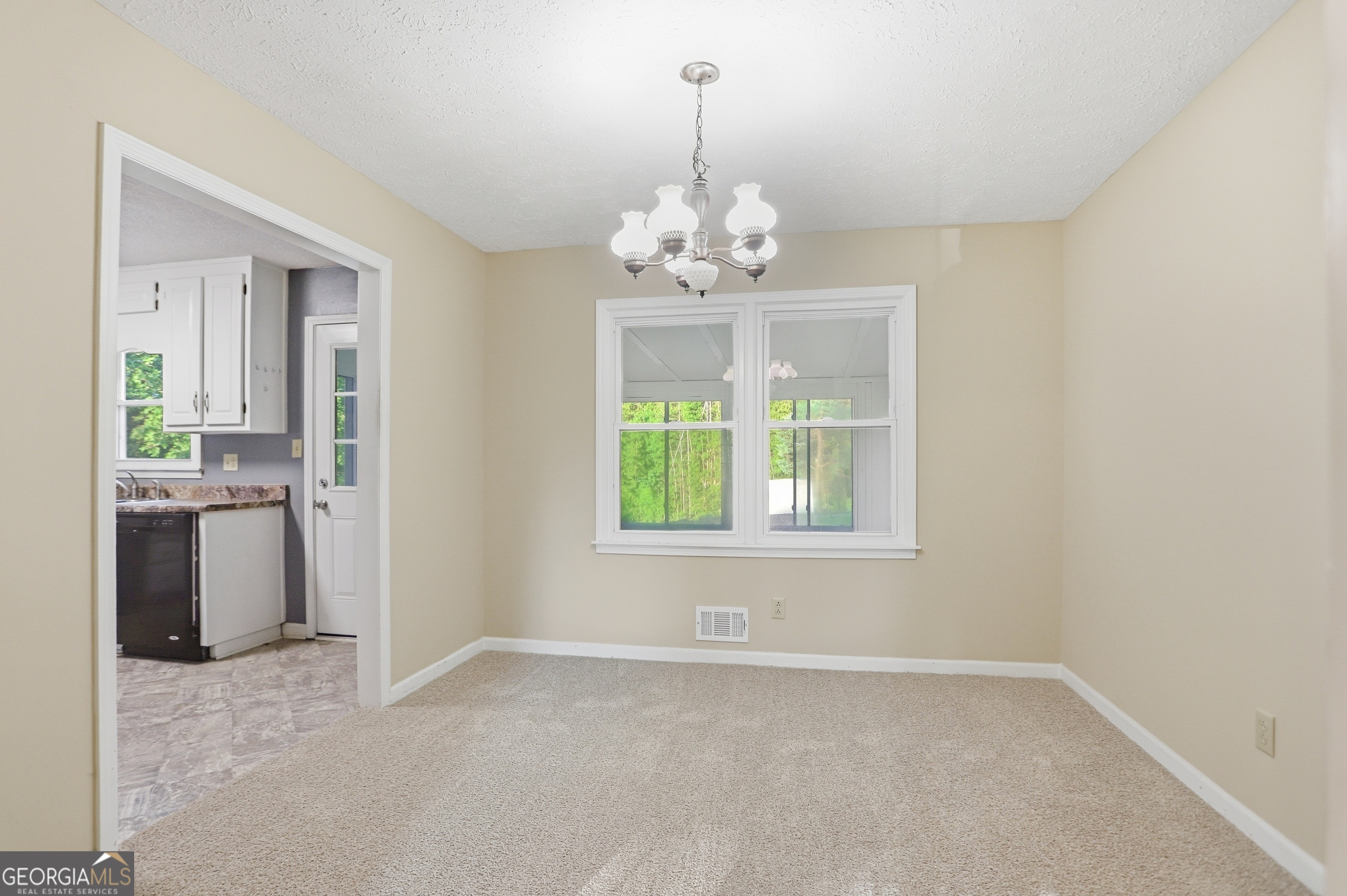 6742 Kellogg Drive Property Photo 8
