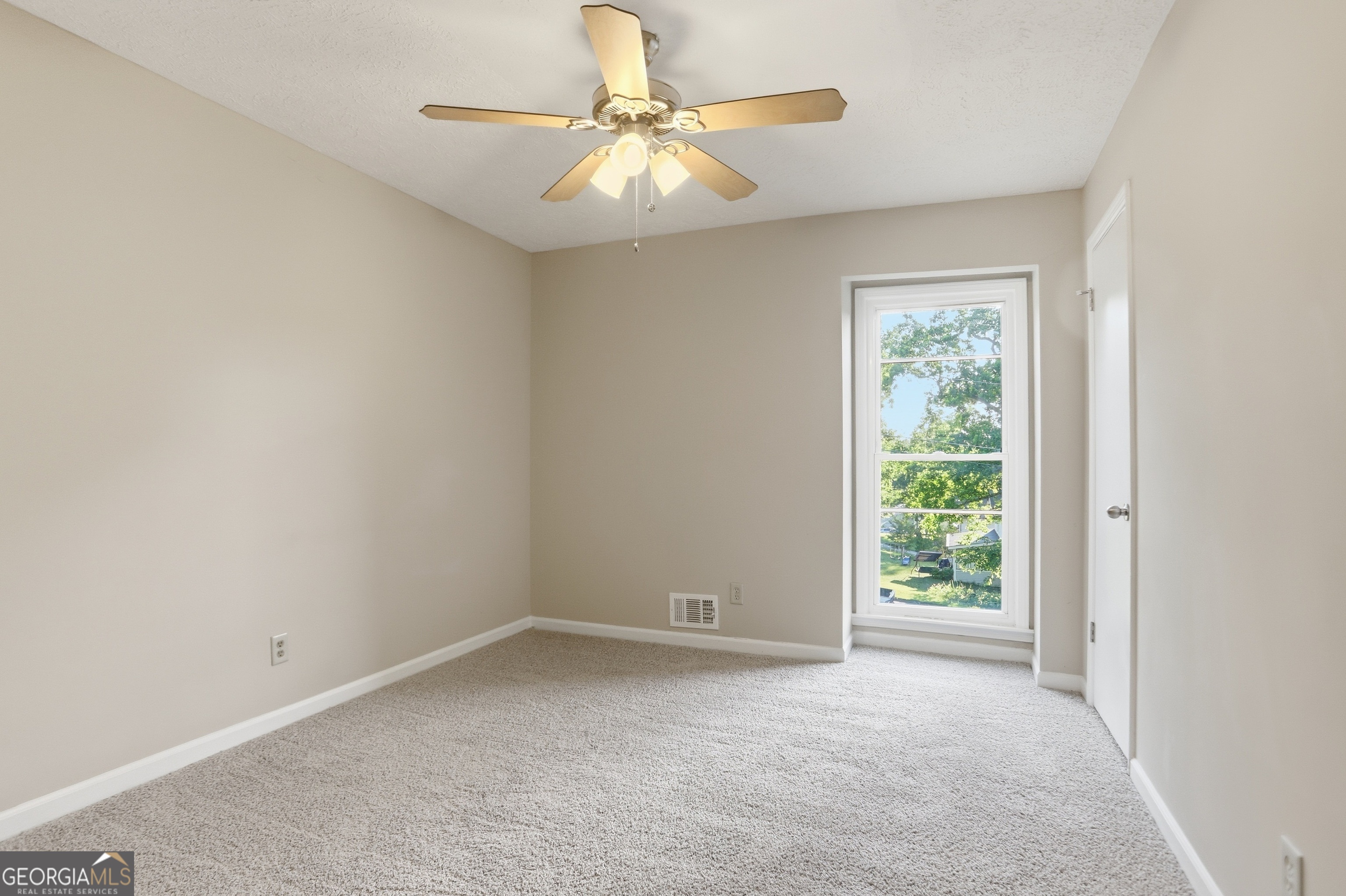 6742 Kellogg Drive Property Photo 12
