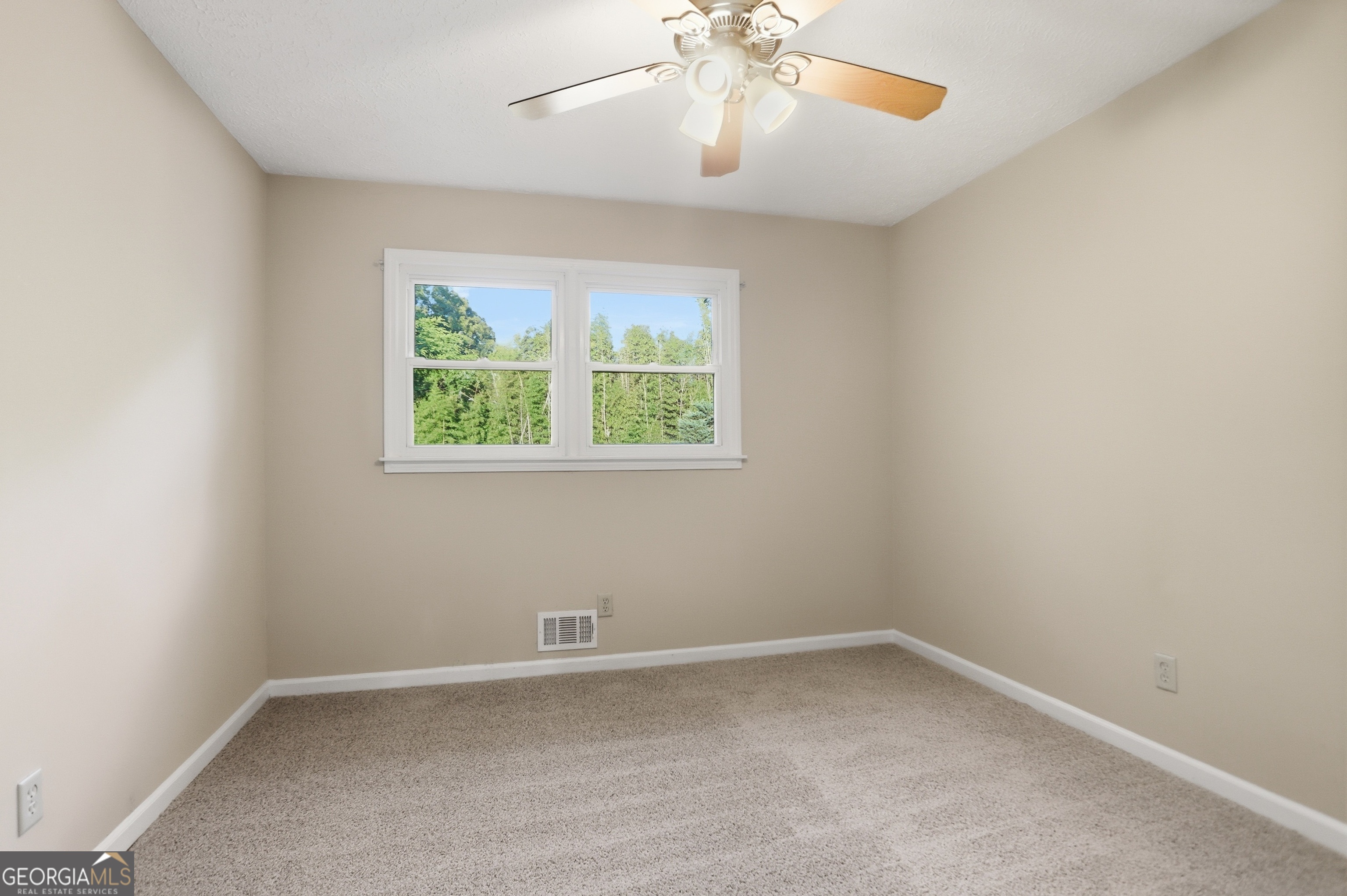 6742 Kellogg Drive Property Photo 15