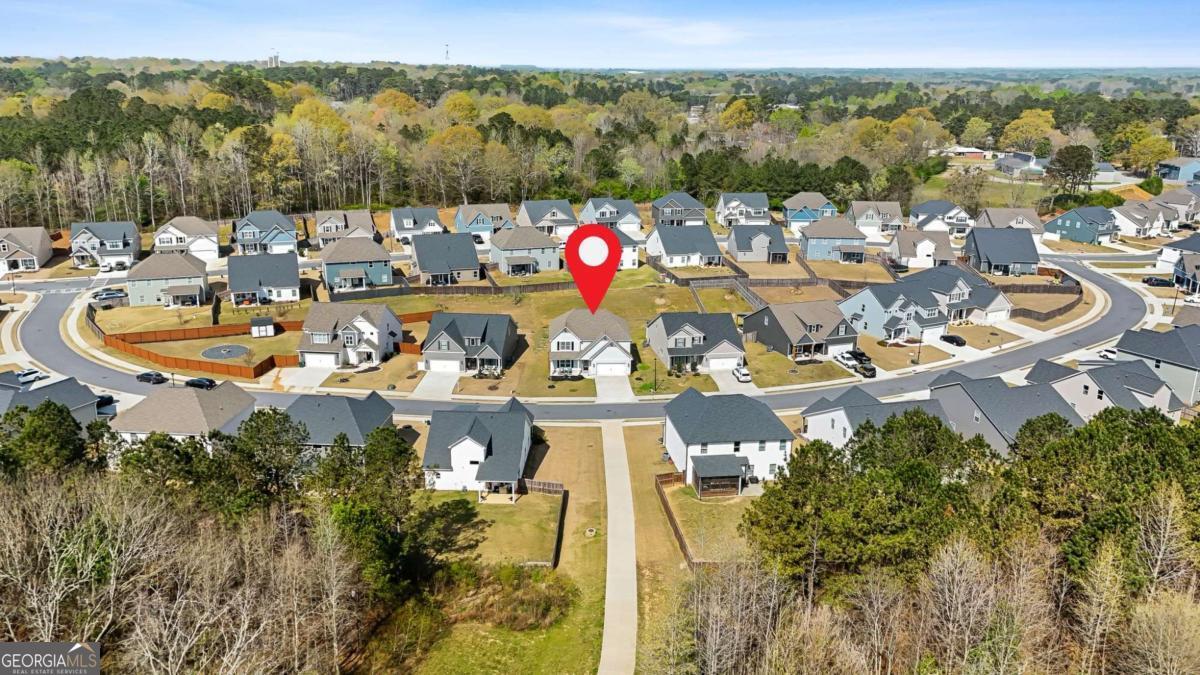 106 Kingston Circle Property Photo 35
