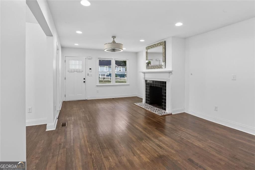 1311 Bernard Street Nw Property Photo 7