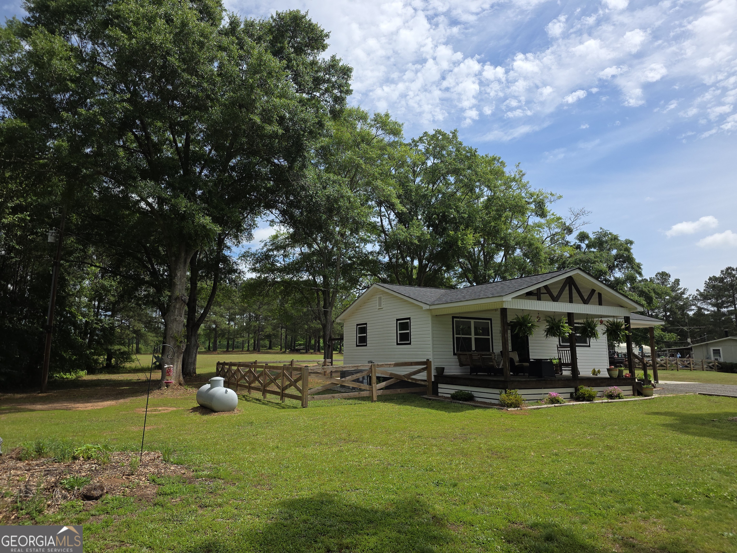 395 E Milner Road Property Photo 20