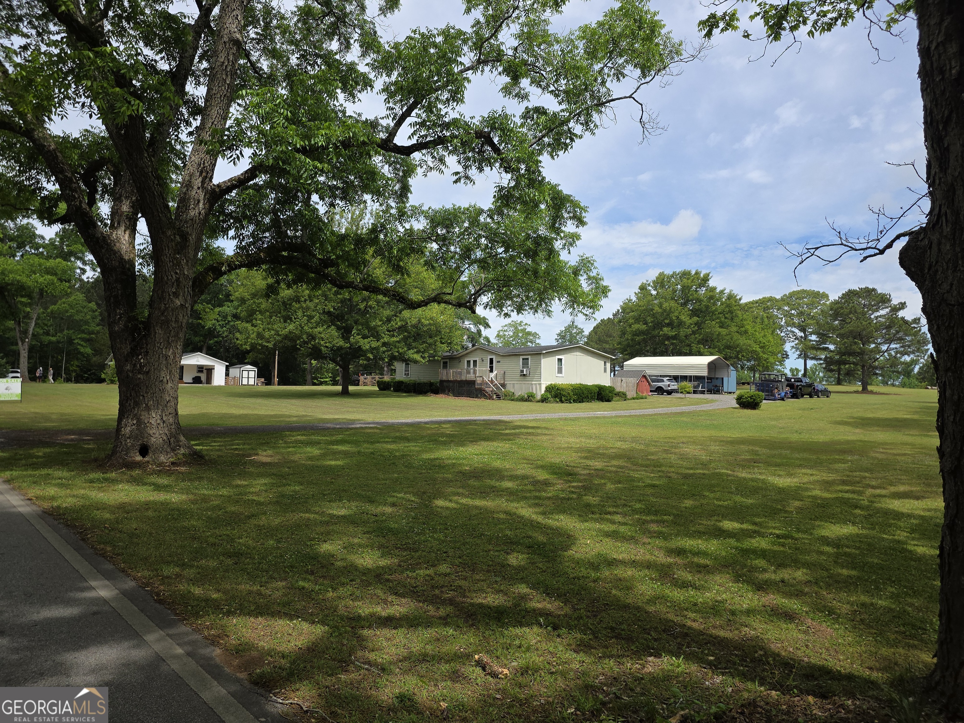 395 E Milner Road Property Photo 21