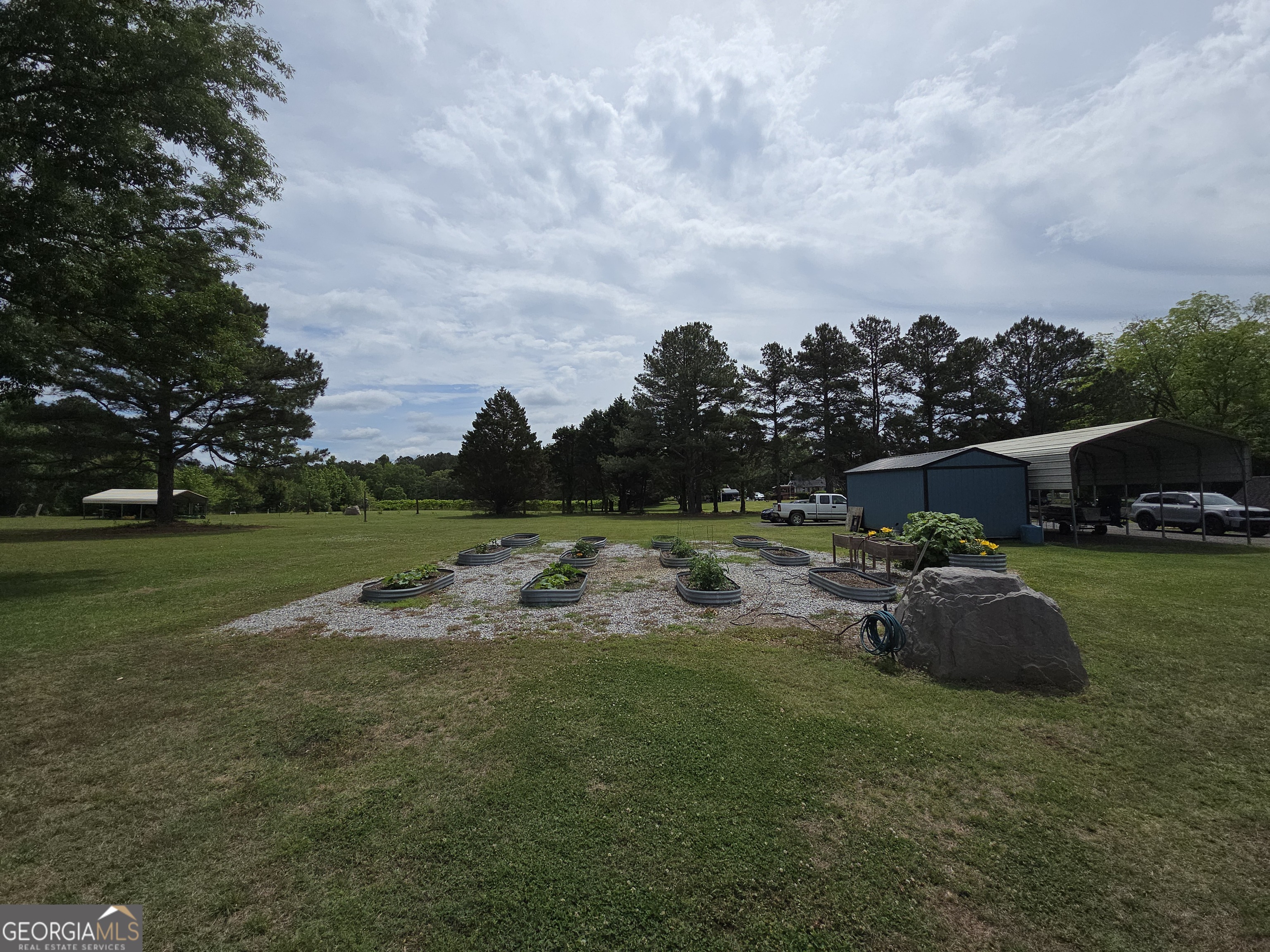 395 E Milner Road Property Photo 28