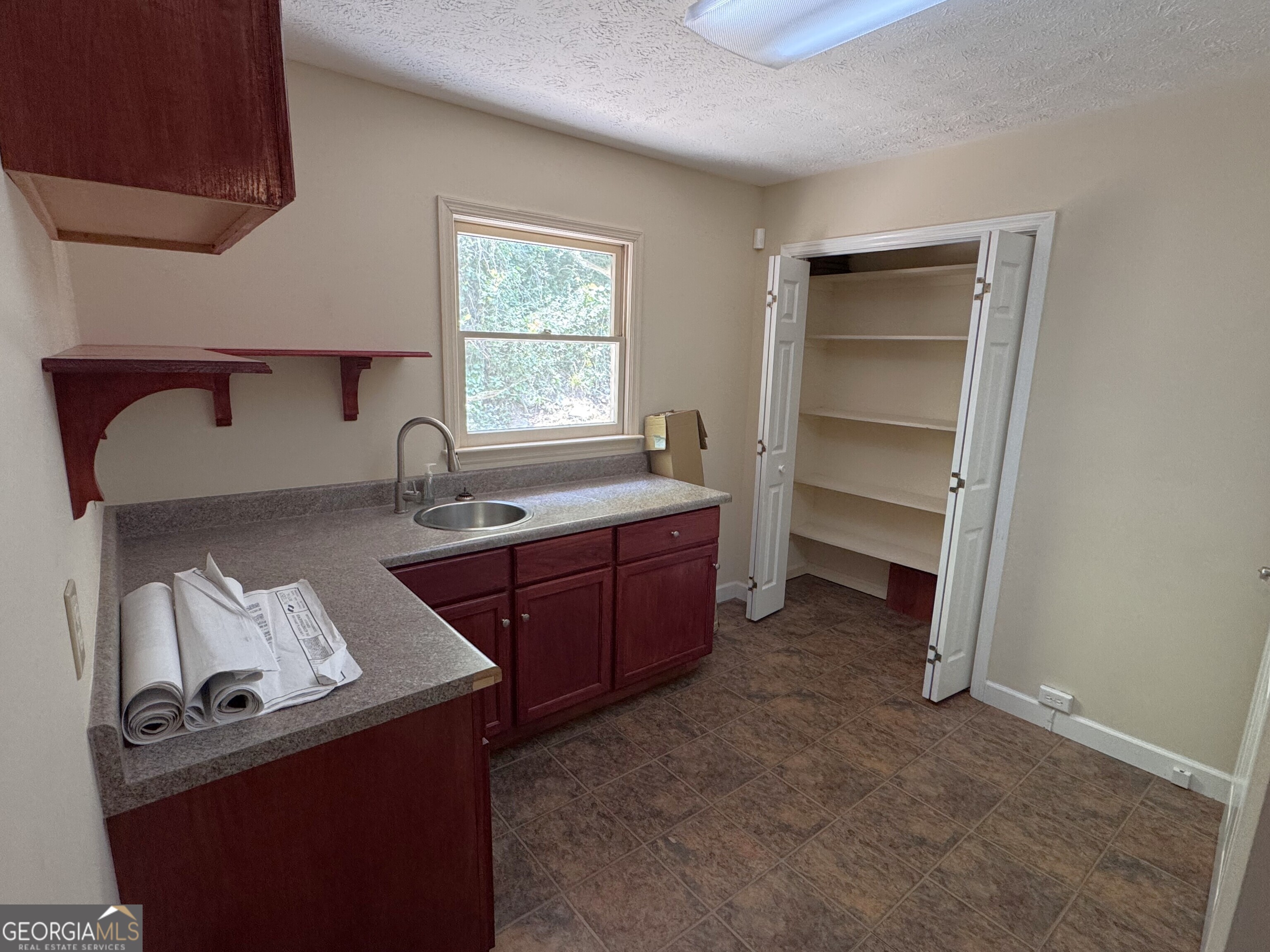 471 S Main Street Property Photo 13