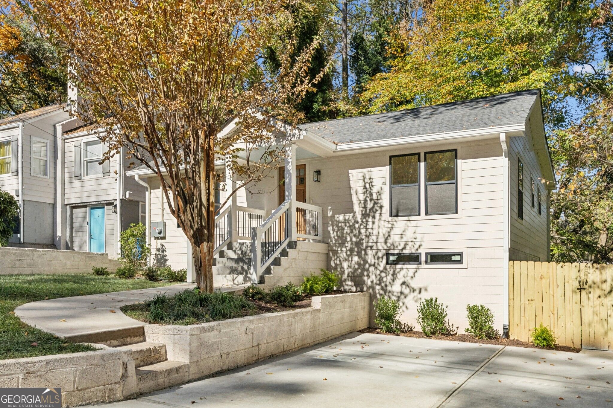 1917 Thompson Avenue Property Photo 1