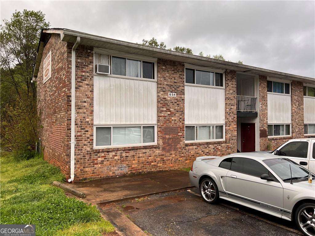 634 Jolly Avenue S Property Photo 1