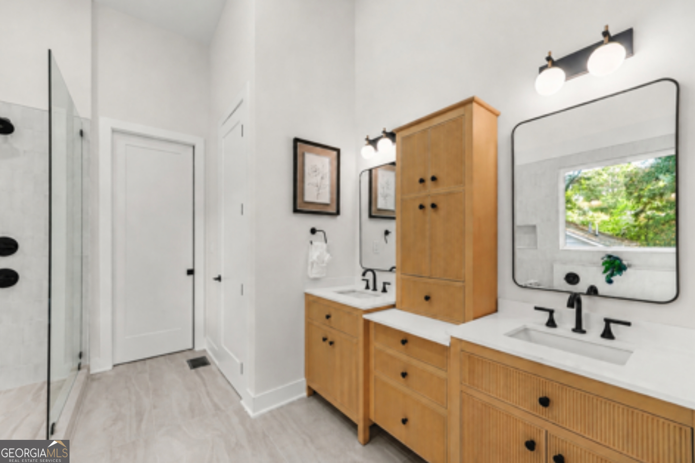 808 East Avenue Property Photo 21