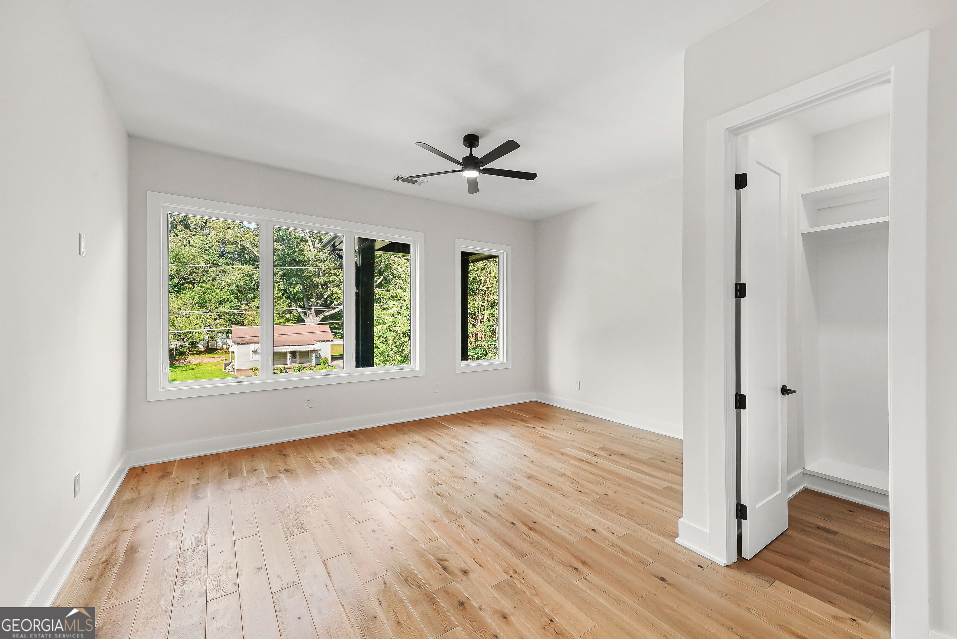 808 East Avenue Property Photo 24