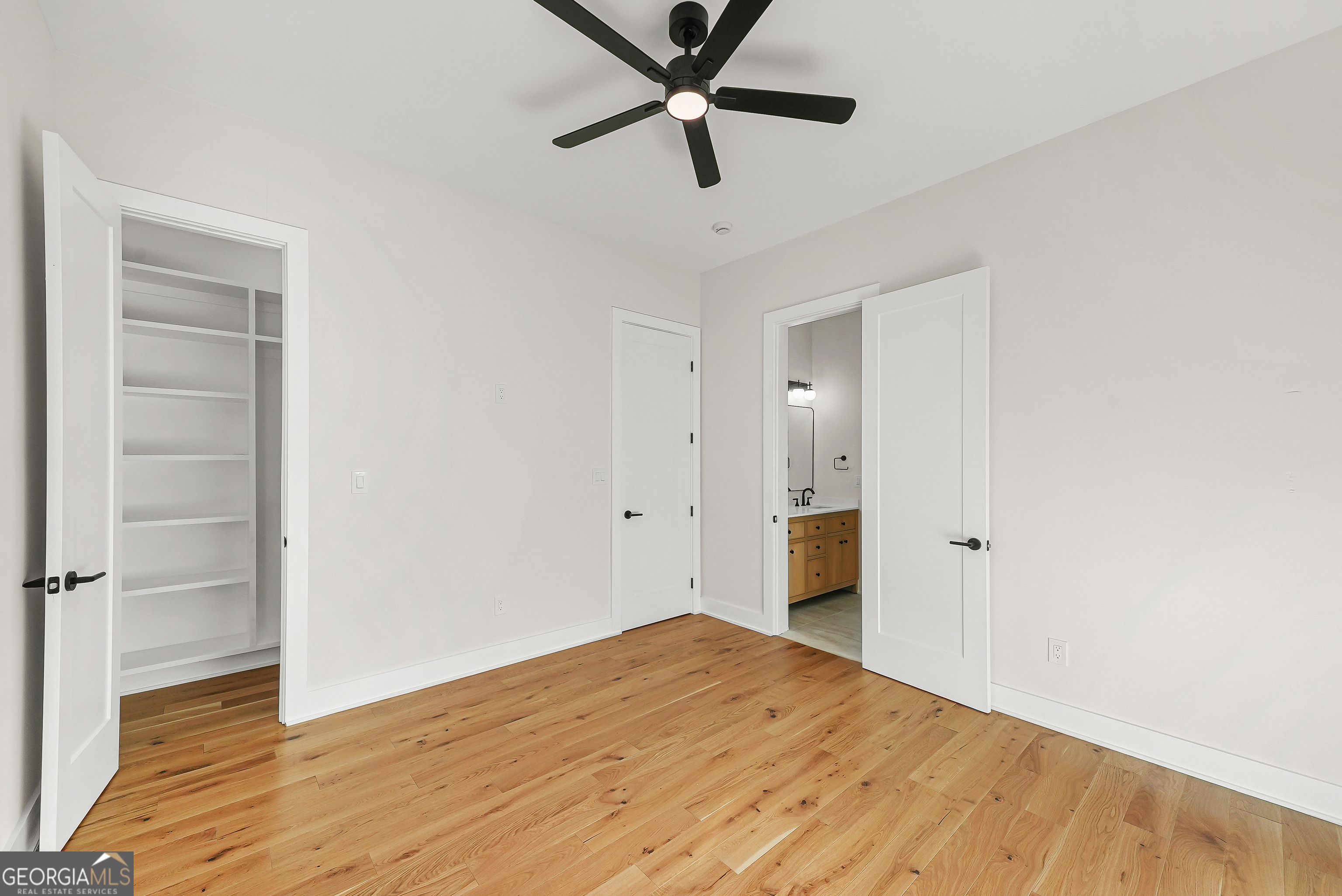 808 East Avenue Property Photo 27