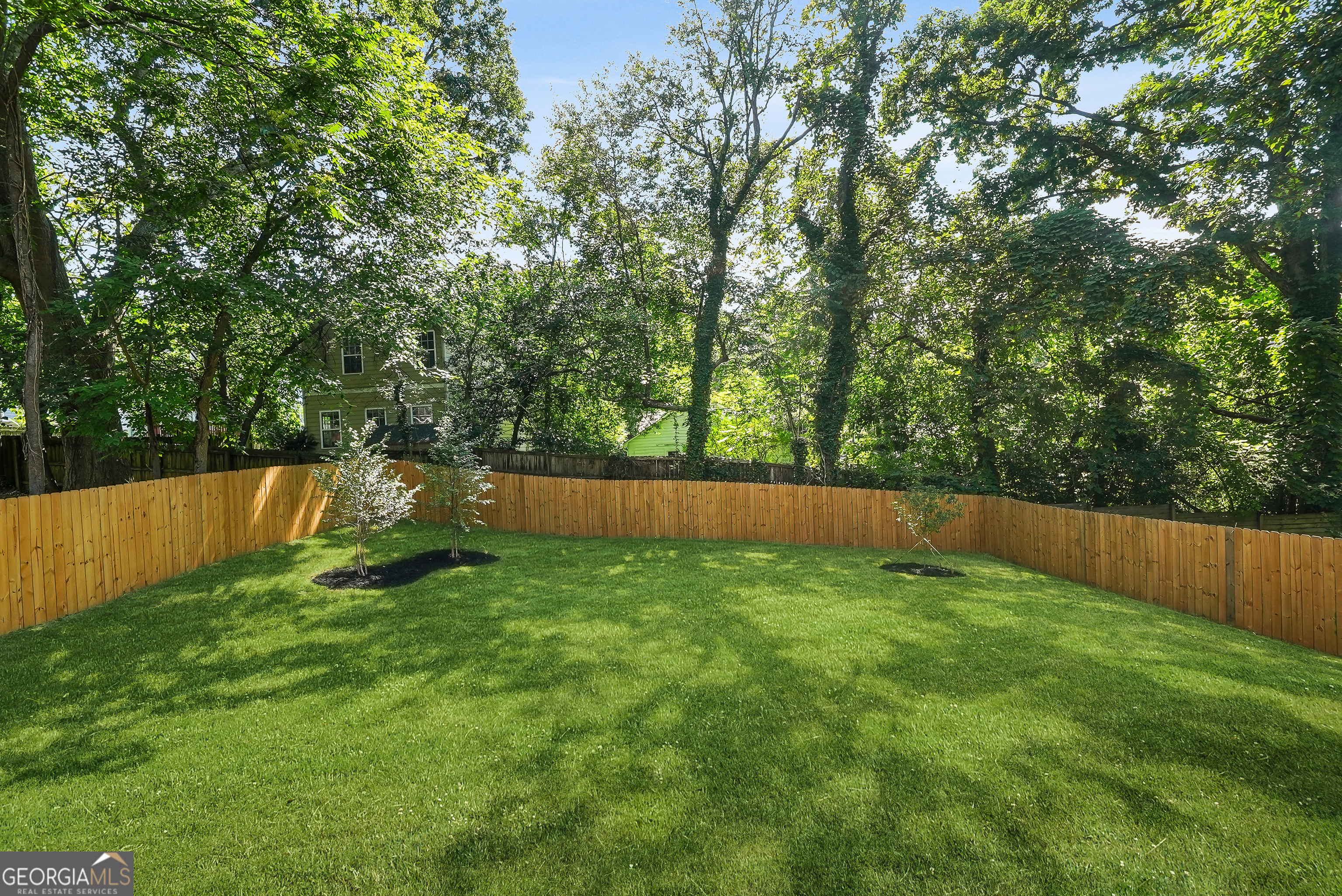 808 East Avenue Property Photo 36