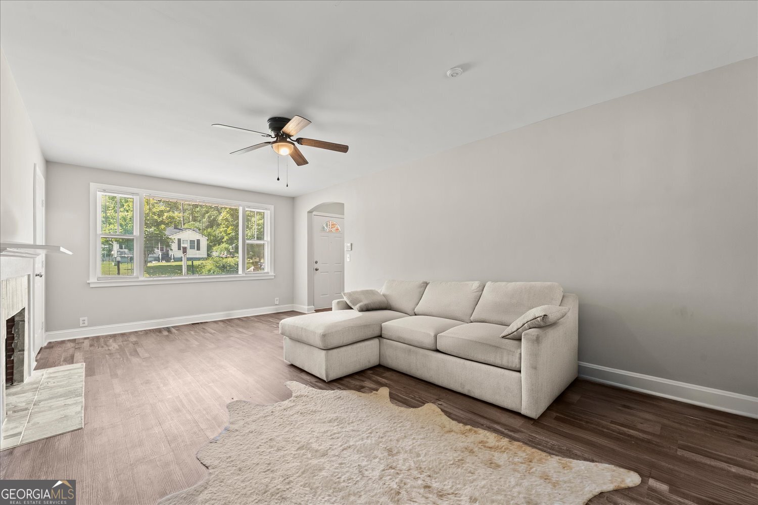 3021 Storey Drive Property Photo 3
