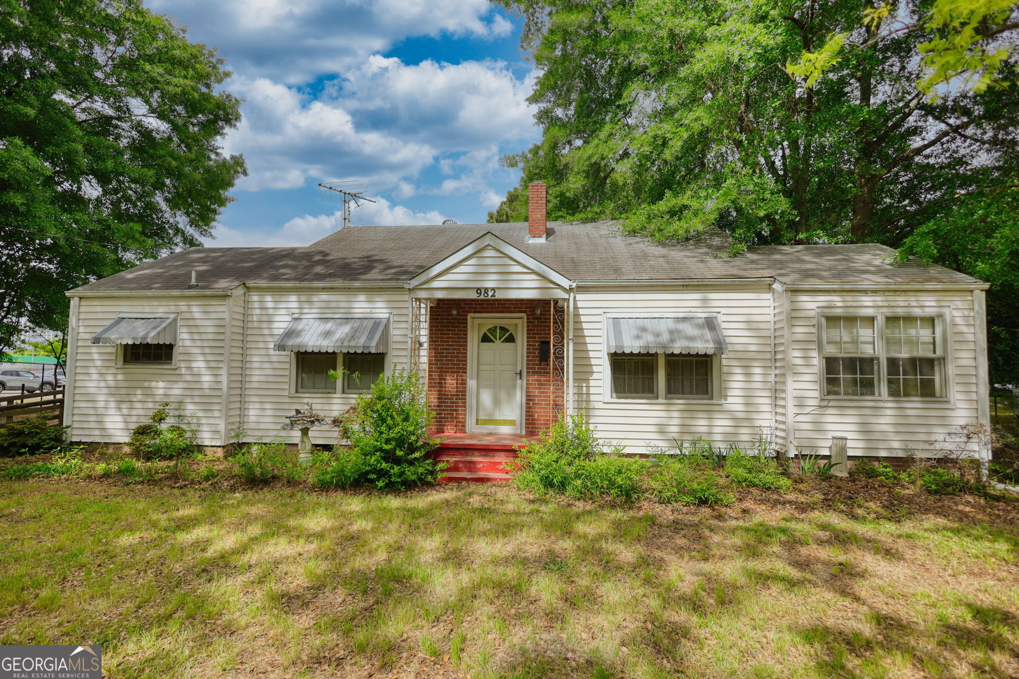 982 Highland Circle Se Property Photo 1