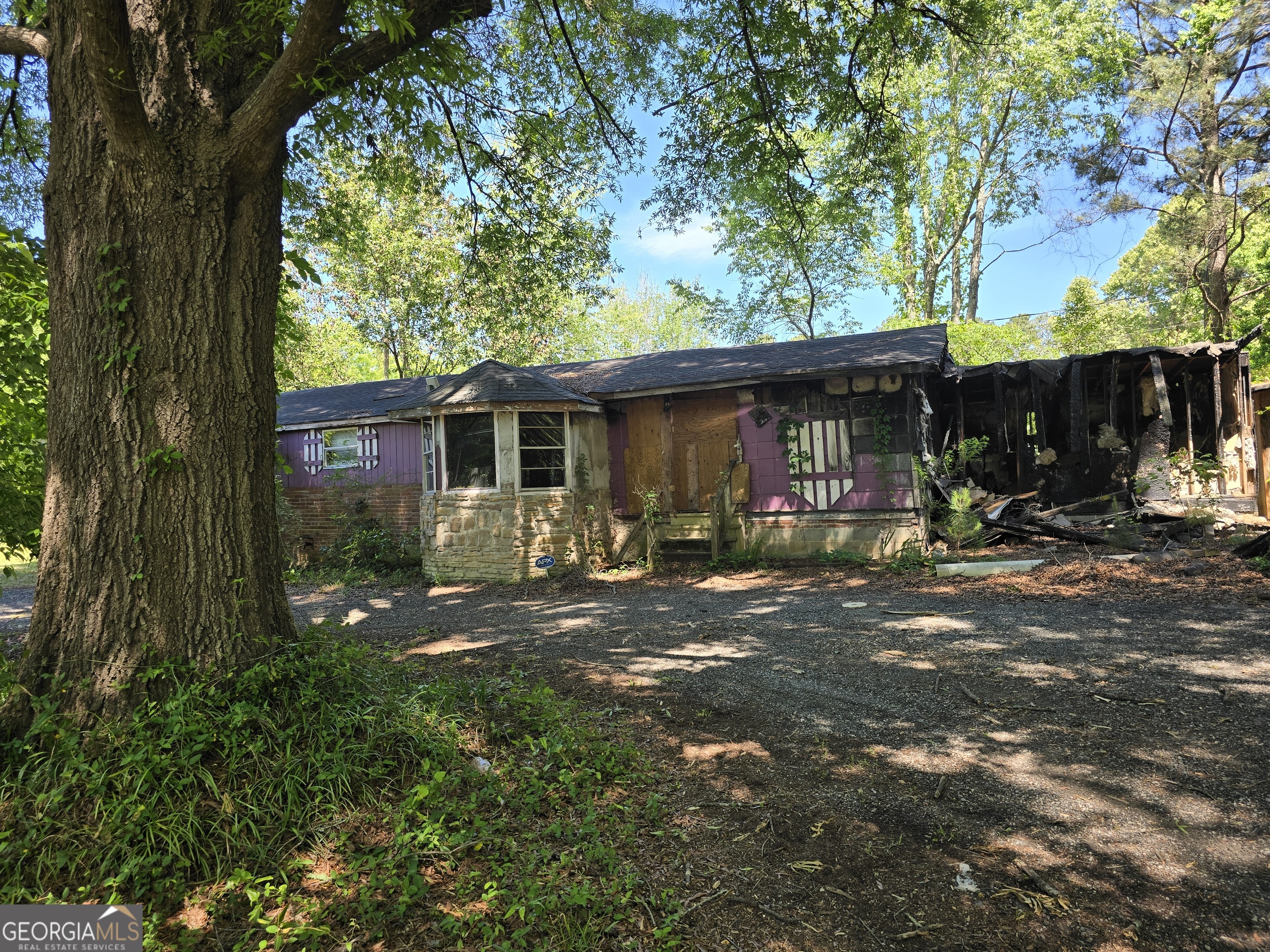 17 Sunset Circle Property Photo 2