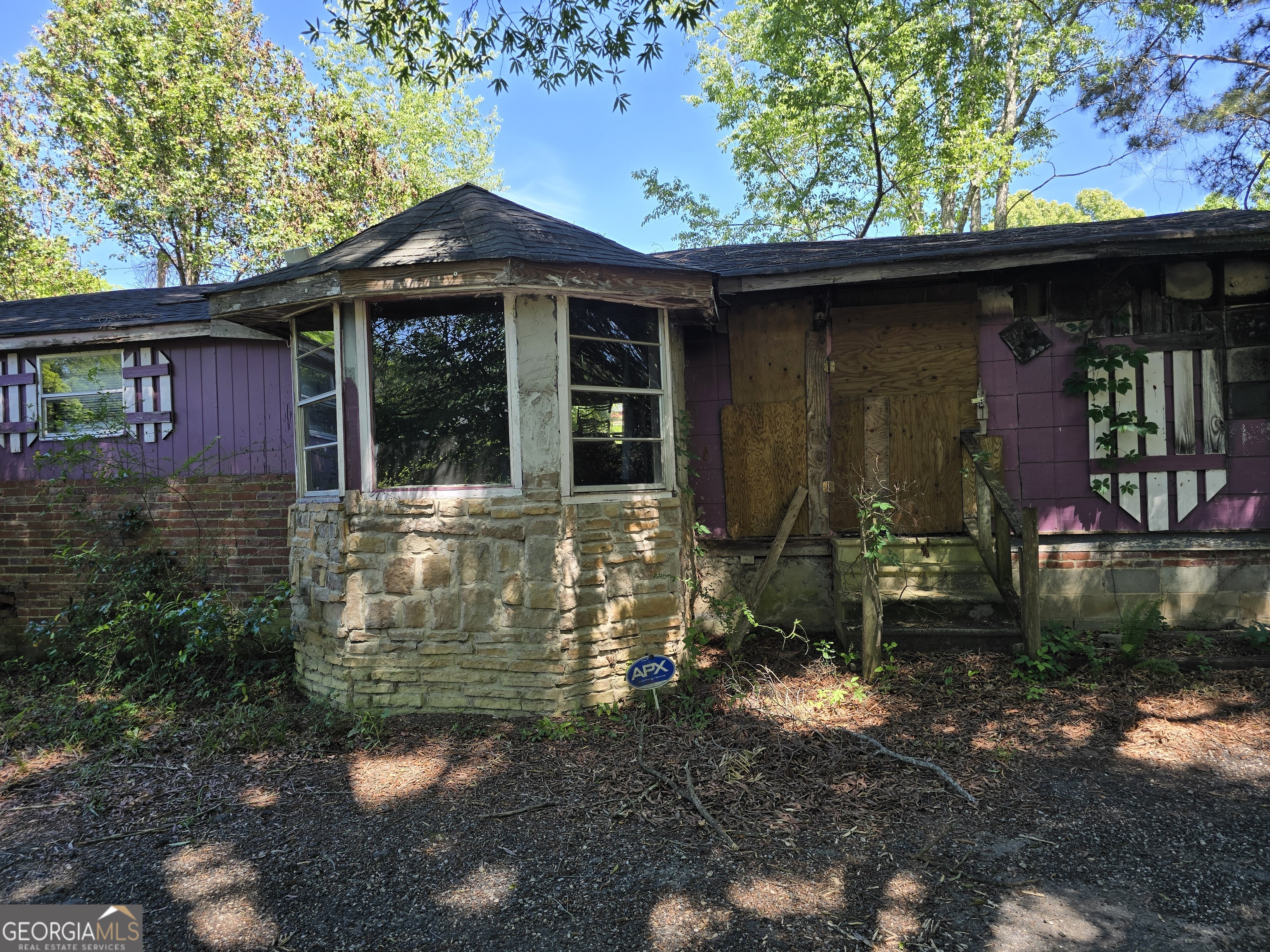 17 Sunset Circle Property Photo 3