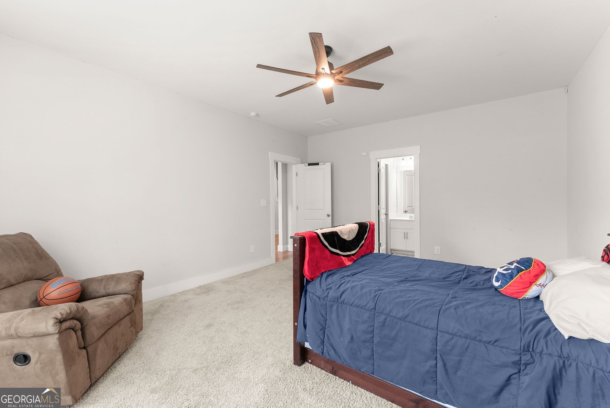 109 Marauder Way Property Photo 32