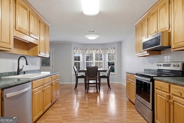 1048 Philema Road Property Photo 6