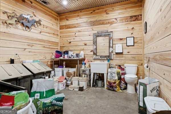 1048 Philema Road Property Photo 32