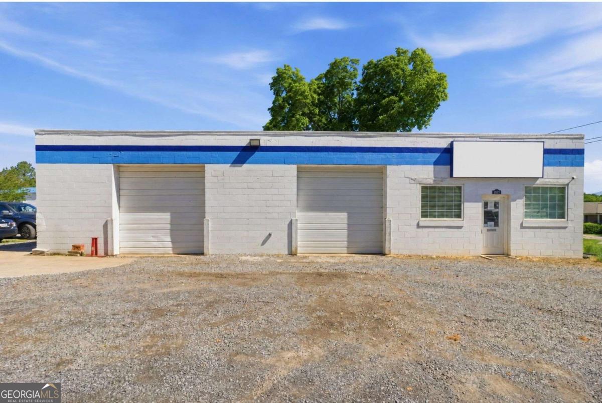 1693 52 Alt Highway Property Photo 1