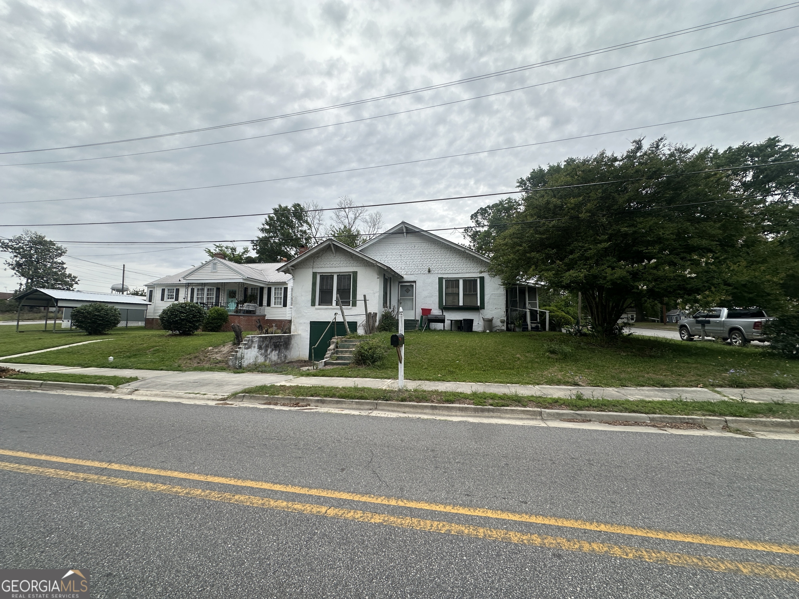 204 S Hull Street Property Photo 3
