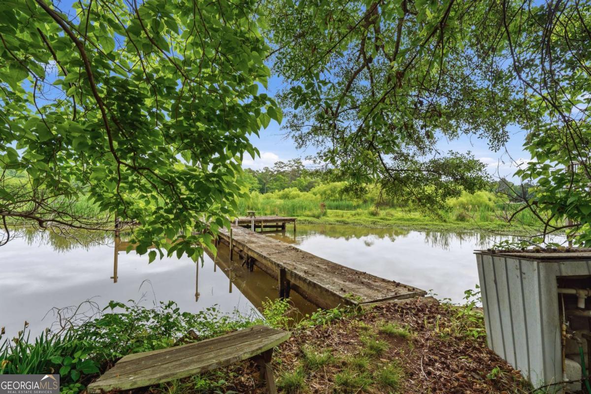 114 Flatrock Road Se Property Photo 2