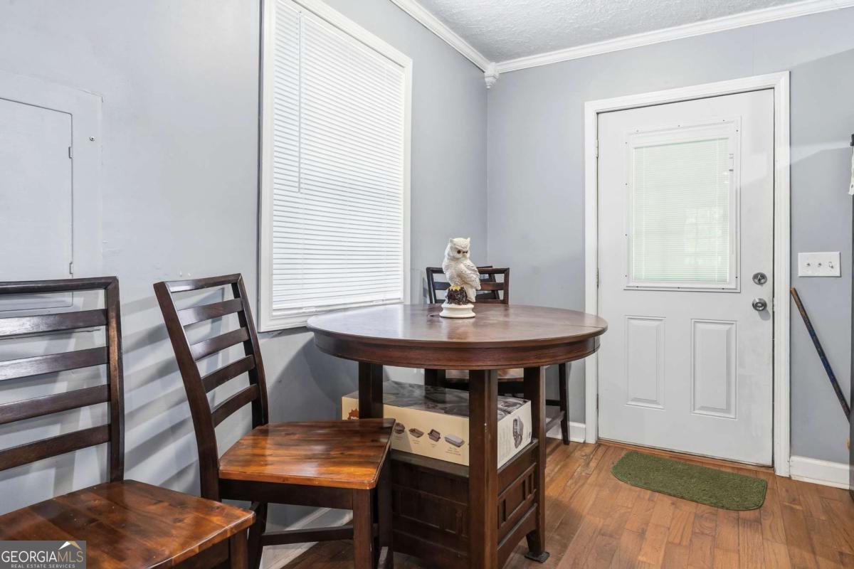 114 Flatrock Road Se Property Photo 9