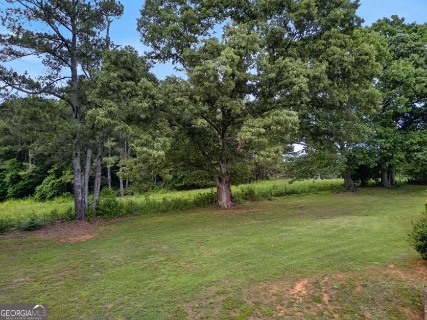 15 Fast Lane Property Photo 4