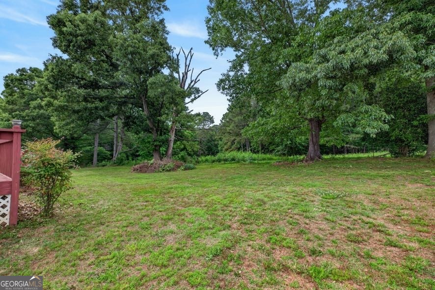 15 Fast Lane Property Photo 13