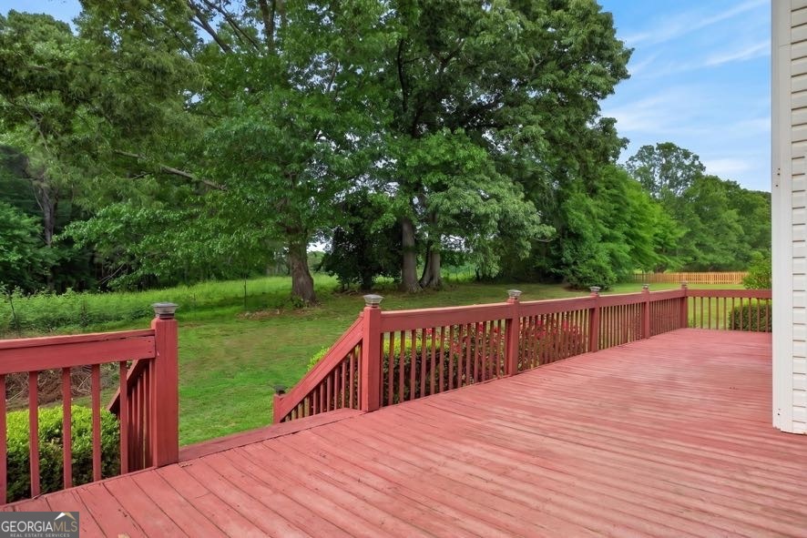 15 Fast Lane Property Photo 18