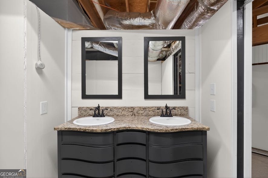 15 Fast Lane Property Photo 28