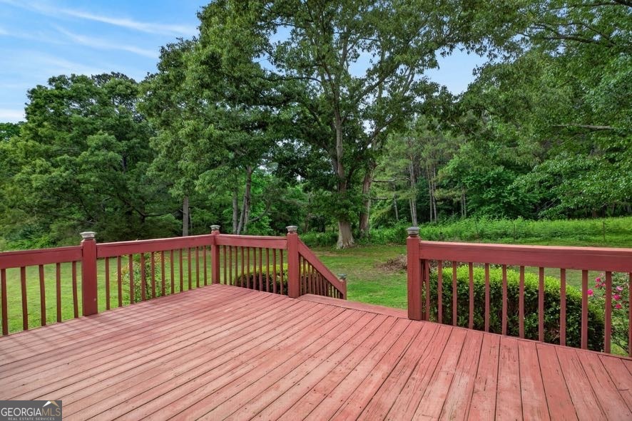 15 Fast Lane Property Photo 43