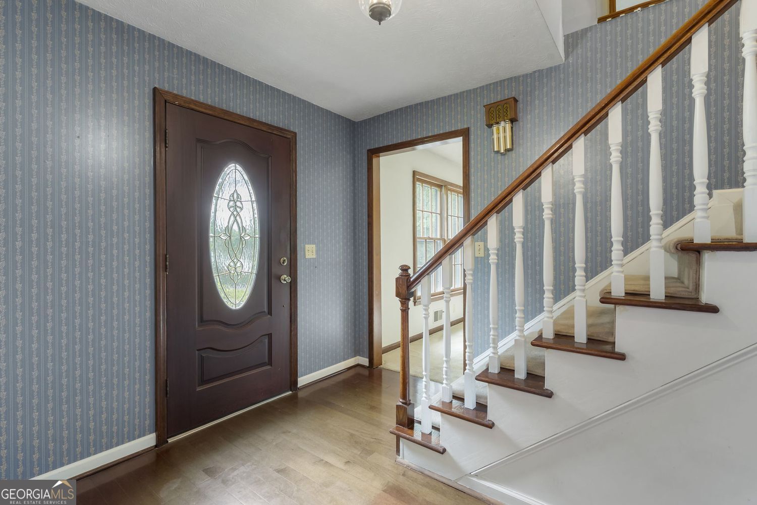 4200 Glenn Street Property Photo 5